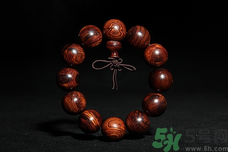 沉香的药用功效和主治,沉香有什么作用和功效 沉香的药用功效和主治,沉香有什么作用和功效