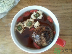 罗汉果菊花茶的做法,罗汉果菊花茶的做法窍门