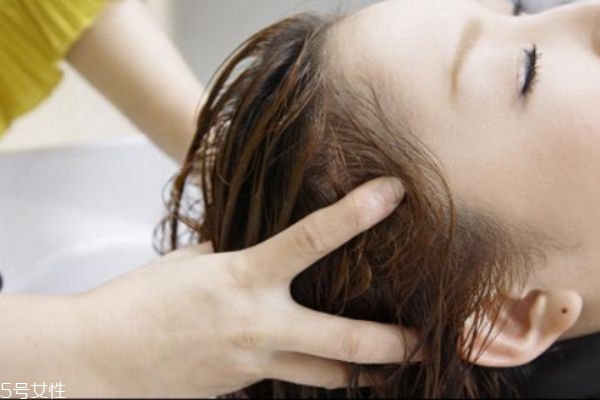 防止掉发的有效方法,怎样控制脱发