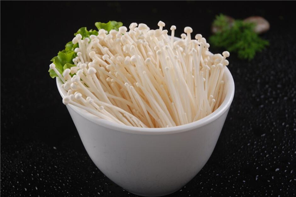 金针菇发粘是不是坏了,金针菇粘粘的是坏了吗