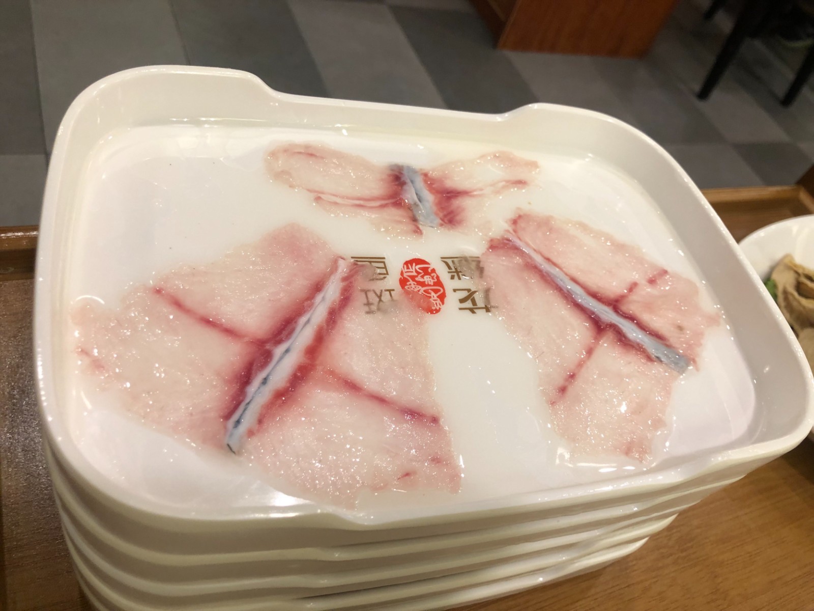 龙继斑鱼庄用的什么鱼?,龙继斑鱼是什么鱼