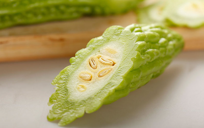 苦瓜里面有虫子是怎么回事?,苦瓜里面长虫