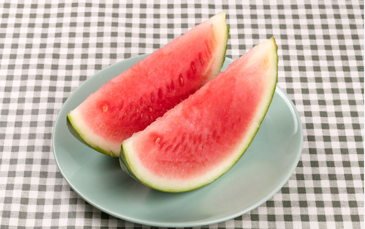 冰镇西瓜的危害,冰镇西瓜的危害肠子