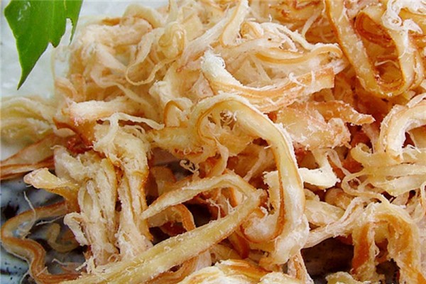 鱿鱼丝吃了有什么好处和坏处,吃鱿鱼丝的好处