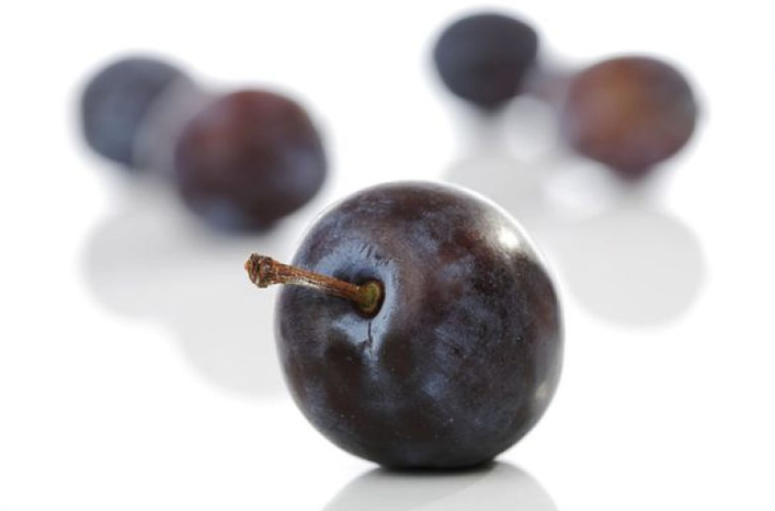 李子为什么不能多吃?,李子为什么不能多吃 丁香