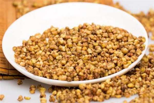 血压高能喝苦荞酒吗,苦荞能泡酒喝吗