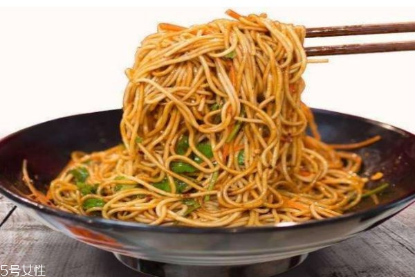 热干面可以经常吃吗(热干面能经常吃吗有什么危害) 热干面可以经常吃吗(热干面能经常吃吗有什么危害)