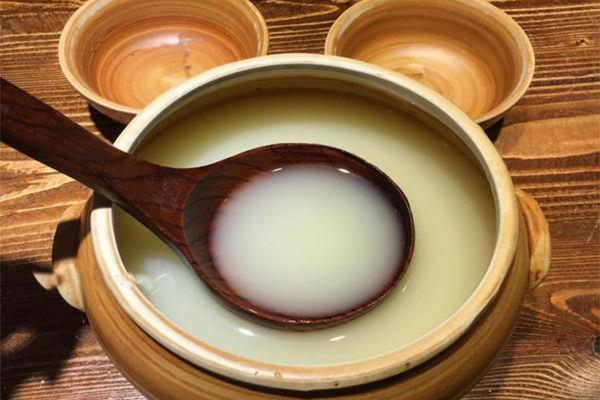 哪些人不适合喝米酒,米酒哪些人不能喝