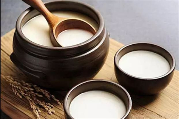 米酒酒曲比例,做米酒曲的比例是多少