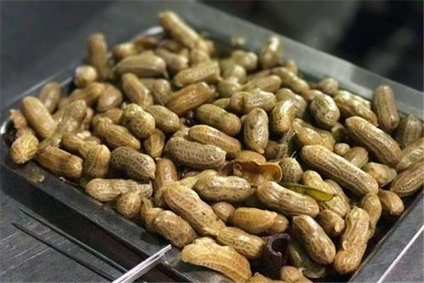 花生雌激素含量高吗,花生含雌激素还是雄激素