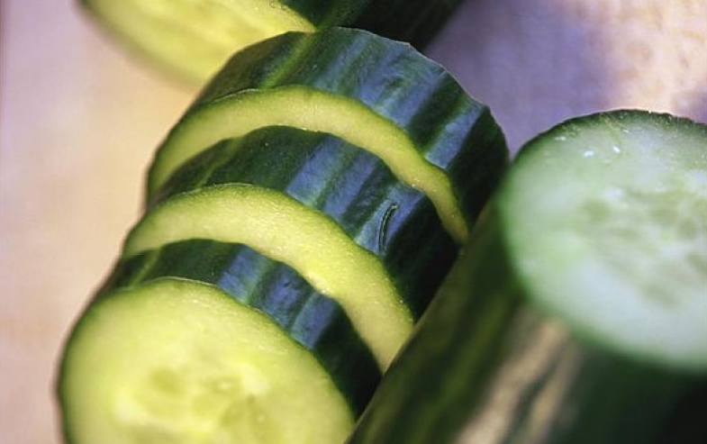 黄瓜解冻后变软还能吃吗,冻过的黄瓜变软能吃吗 黄瓜解冻后变软还能吃吗,冻过的黄瓜变软能吃吗