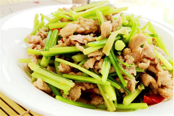 芹菜和什么菜搭配,芹菜和什么菜搭配好吃辅食