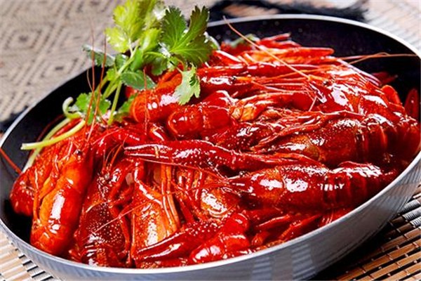 小龙虾为什么用啤酒煮,煮小龙虾可以不放啤酒吗