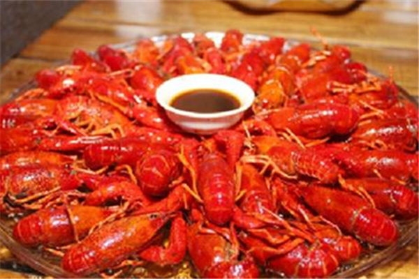 小龙虾肉怎么做好吃又简单,做小龙虾的方法和步骤