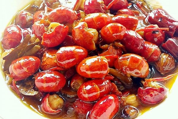 虾球怎么吃剥,虾球是直接吃还是剥皮