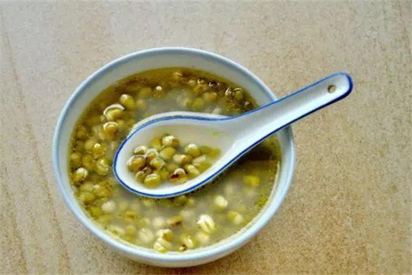 绿豆汤要泡绿豆吗,绿豆汤需要泡豆吗
