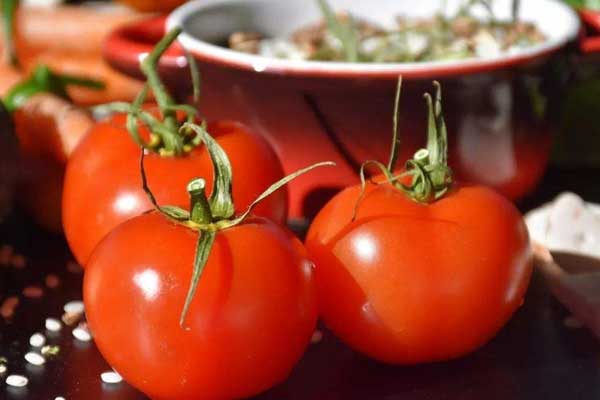 西红柿属于酸性还是碱性食物,西红柿属于酸性还是碱性