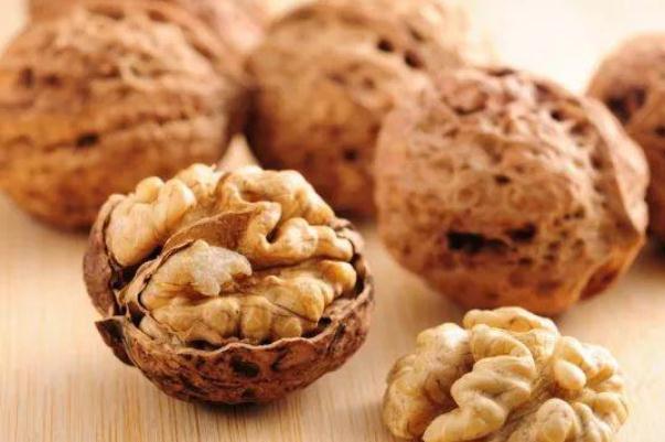 核桃肉放久了齁了怎么办,核桃放时间长了会怎么样