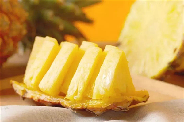 凤梨减肥可以吃吗,吃凤梨减肥还是增肥