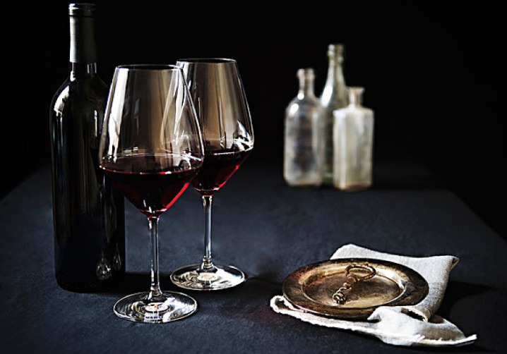 自制葡萄酒存放三年了还能喝吗,自制葡萄酒放两年还能喝吗