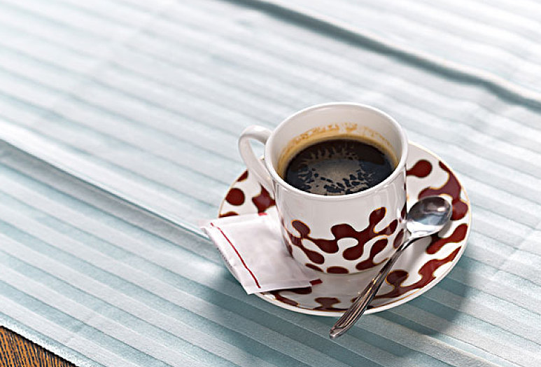 咖啡对人体有哪些好处和坏处,黑咖啡真能提高代谢吗