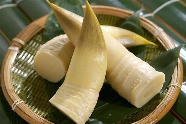 竹笋生吃有毒吗,生吃竹笋会中毒吗