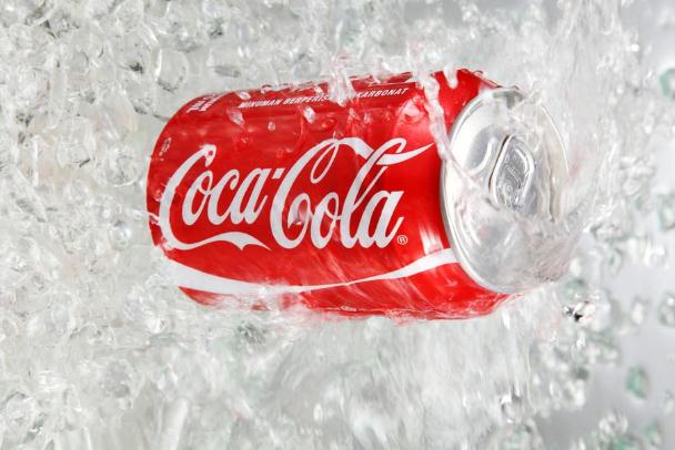 可乐喝了有什么坏处,可乐喝了有什么坏处女生