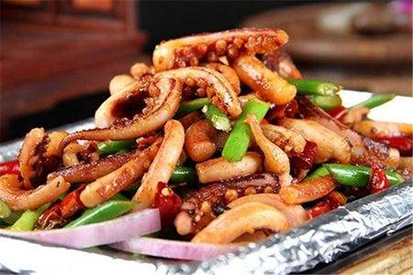 鱿鱼的热量高吗,鱿鱼的热量是多少大卡