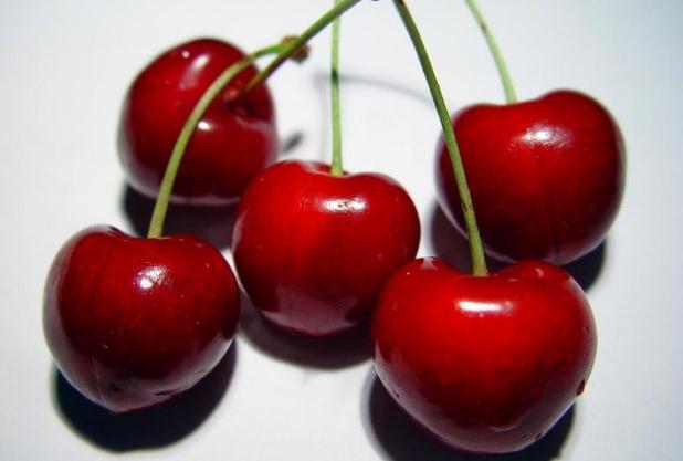 樱桃什么季节吃最好,冬桃哪个品种最甜最好吃