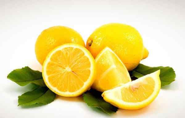 牛奶和柠檬水能一起喝吗,柠檬不能和牛奶一起喝