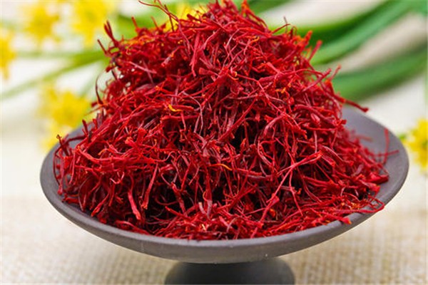 藏红花对女性有什么好的效果,长期喝藏红花对女人有什么好处