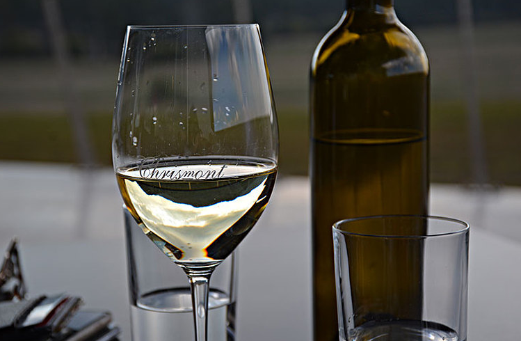 半干白葡萄酒是甜的吗,白葡萄酒半干和半甜有什么区别 半干白葡萄酒是甜的吗,白葡萄酒半干和半甜有什么区别