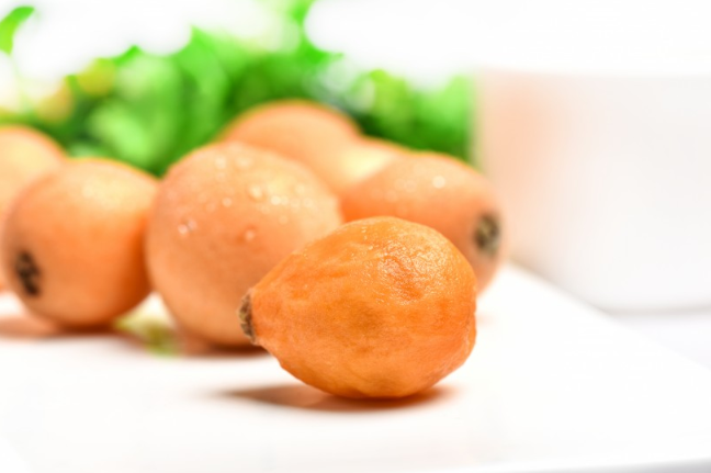 减肥期间可以吃枇杷吗,吃枇杷会胖吗