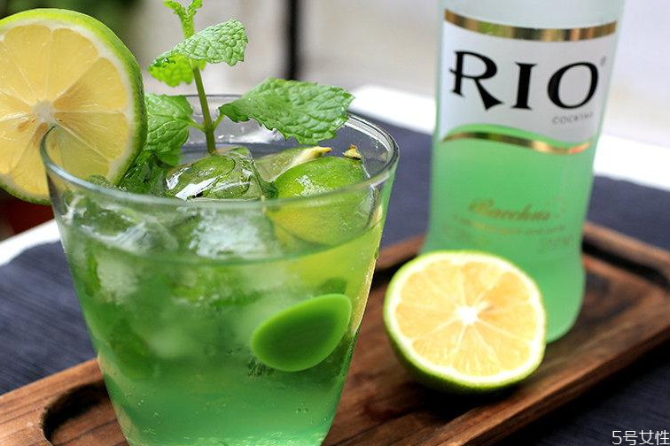 预调酒和鸡尾酒有什么区别,预调鸡尾酒和鸡尾酒的区别