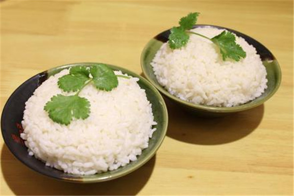 大米是人体所需的重要能量(大米能为人体提供的营养物质主要是)