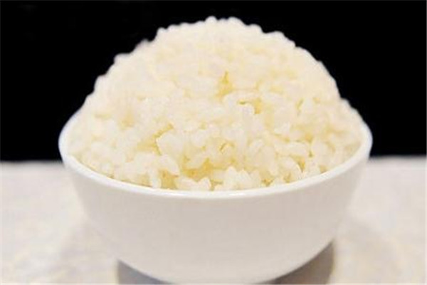 米饭的热量(一碗米饭的热量)