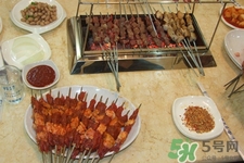 吃烧烤喝牛奶好吗,吃烧烤喝牛奶可以吗