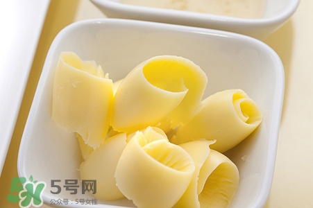 软化黄油和融化的区别,软化黄油和融化黄油的区别