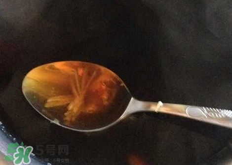 生姜红糖水的功效和作用,生姜红糖水的功效和作用及禁忌