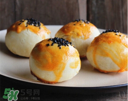 蛋黄酥的蛋黄怎么处理好吃,蛋黄酥的蛋黄怎么处理? 蛋黄酥的蛋黄怎么处理好吃,蛋黄酥的蛋黄怎么处理?