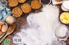 早上喝什么更好排便,早上喝什么更好