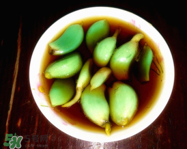 腊八醋变绿原理,腊八醋如何变绿 腊八醋变绿原理,腊八醋如何变绿