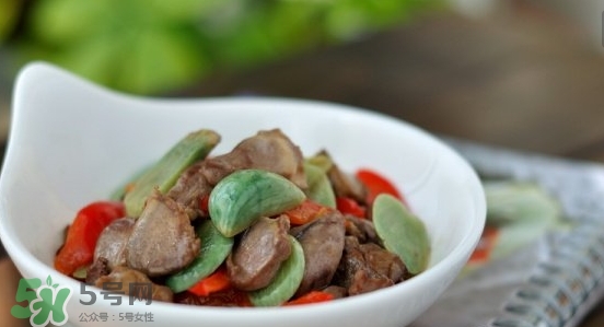 腊八蒜用陈醋还是白醋好吃,腊八蒜用陈醋还是白醋陈醋还是米醋 腊八蒜用陈醋还是白醋好吃,腊八蒜用陈醋还是白醋陈醋还是米醋