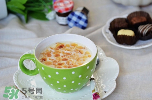 杏仁茶的功效和作用及禁忌,银杏茶的功效和作用