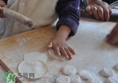 饺子皮的做法和配方,饺子皮的做法视频
