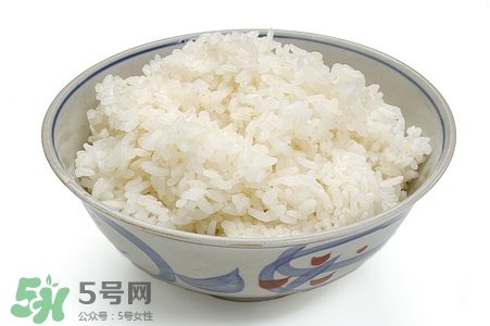 夹生饭可以做炒饭吗,夹生饭可以用来炒饭吗 夹生饭可以做炒饭吗,夹生饭可以用来炒饭吗