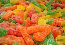 软糖是用猪皮做的吗,柚子皮做糖