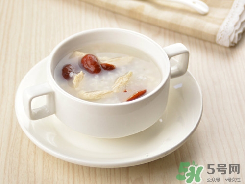 茯苓粥的功效和作用禁忌,薏仁茯苓膏的功效 茯苓粥的功效和作用禁忌,薏仁茯苓膏的功效