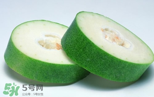 冬瓜皮泡水喝的功效和作用,冬瓜皮和什么一起煮水去湿气