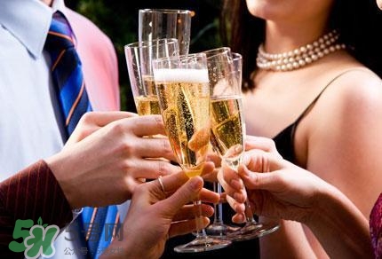 酒后不宜喝茶吗,喝酒后不能喝茶 酒后不宜喝茶吗,喝酒后不能喝茶